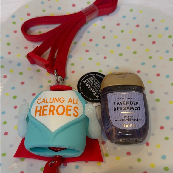 Bath & Body Works Hero Holder with Lavender Bergamot - Picture 2 of 4